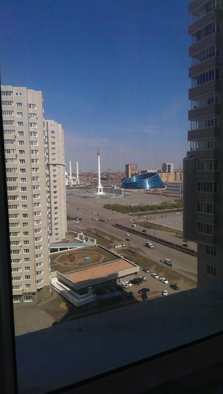 Kaldyakova Apartment Astana Bagian luar foto